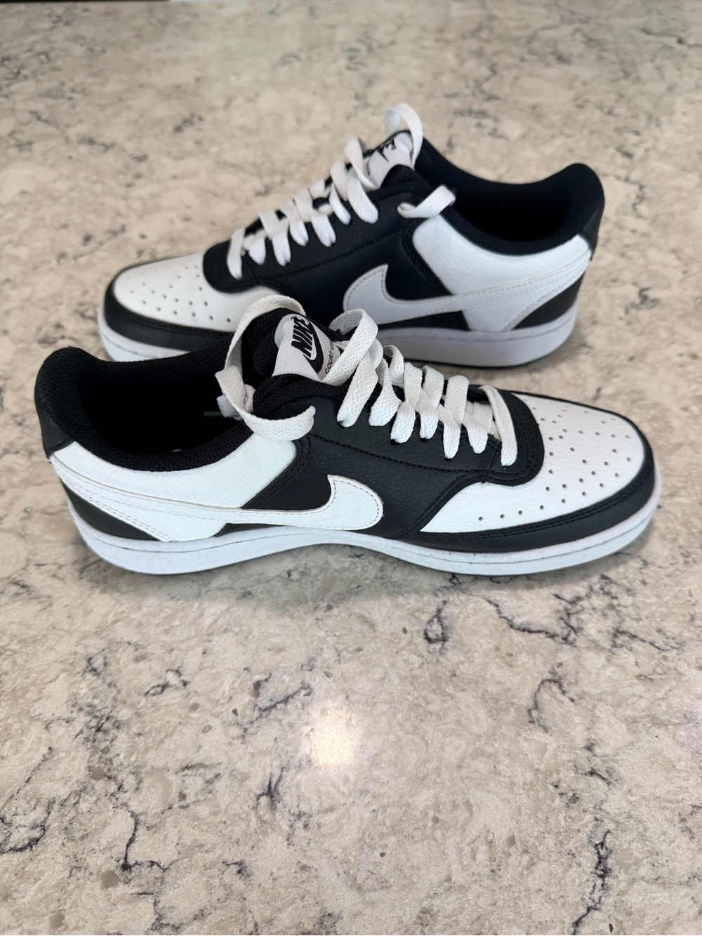NEW - Size 6M/7.5W - Nike Panda Court Vision Low Sneakers - DH3158-003 - Picture 3 of 5